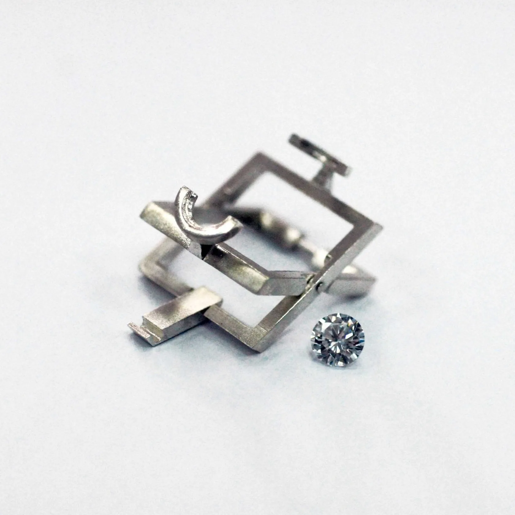 Katia Rabey | Folding Ring with Interchanging Gems